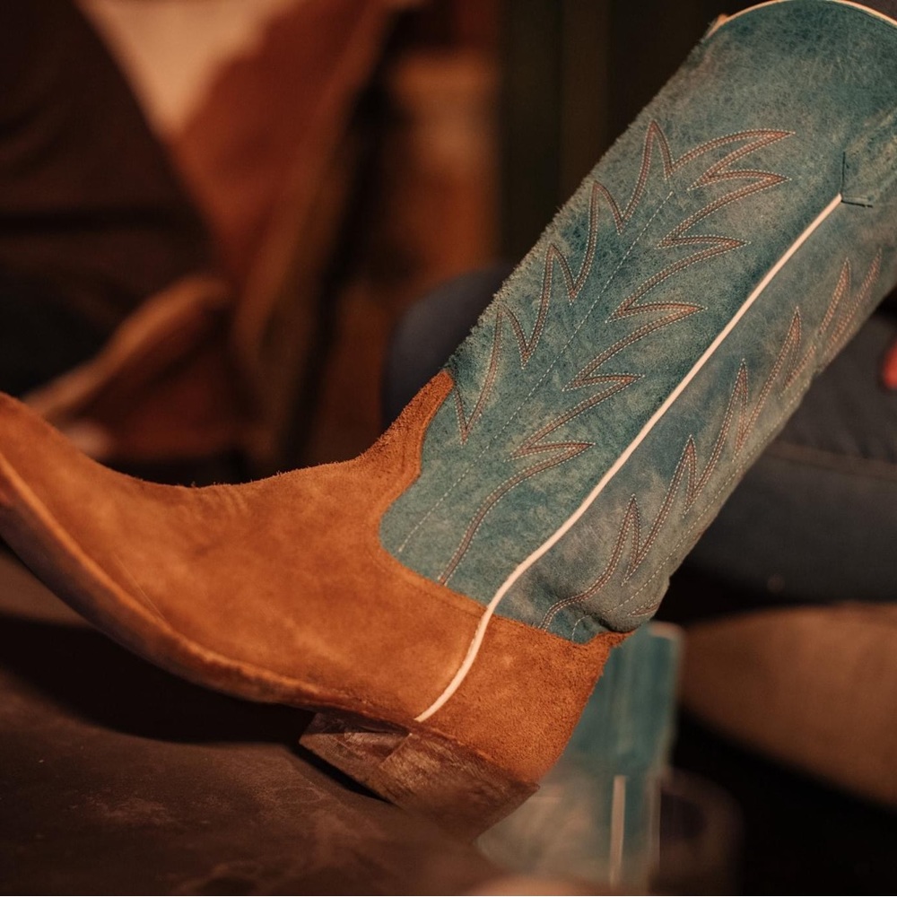 Kemosabe Grit / Rios of Mercedes turquoise/tan roughout boots - 10